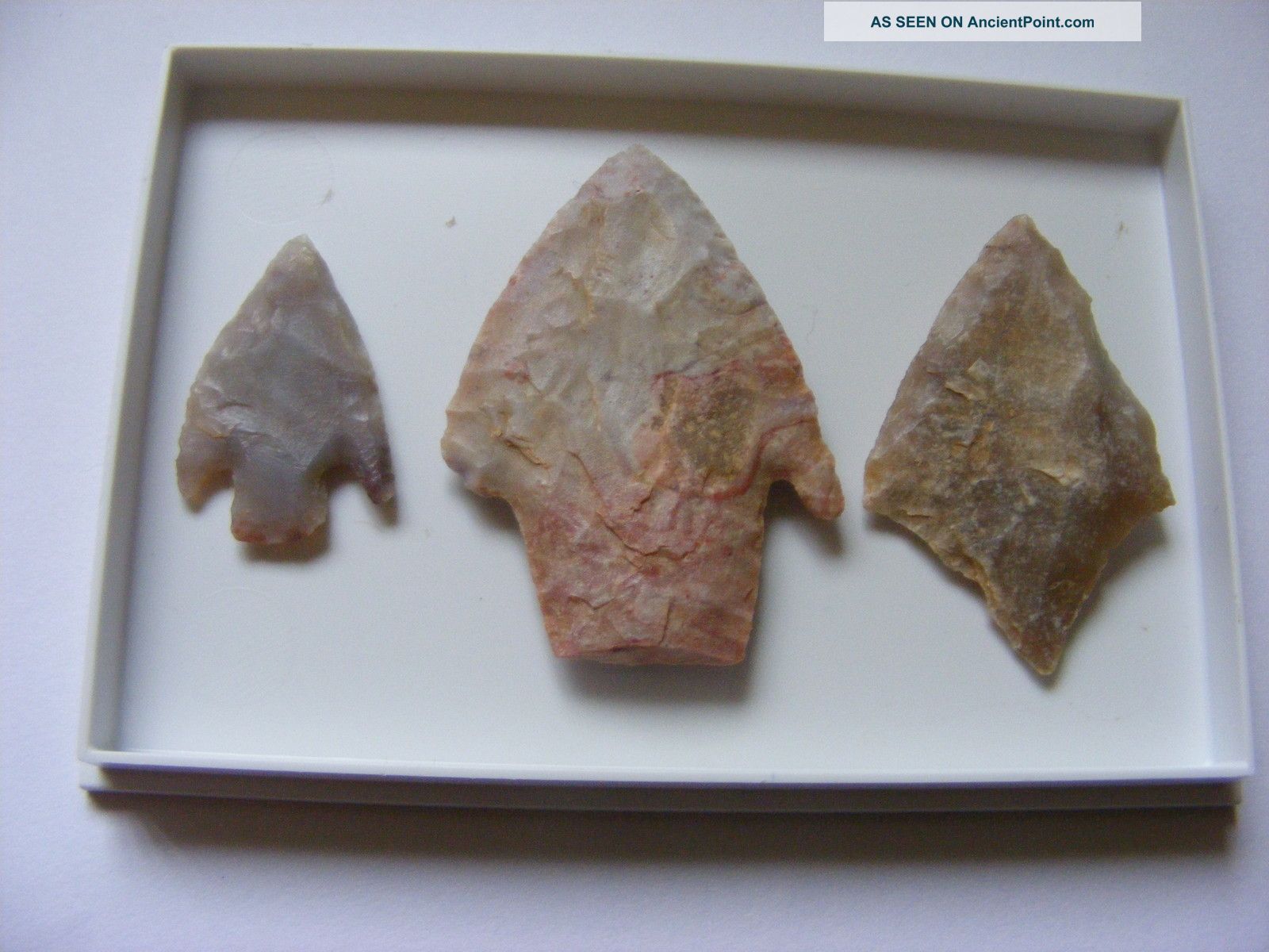 Set Of 3 Neolithic Arrowheads (1) - C3000 Bc Neolithic & Paleolithic photo