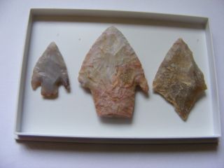 Set Of 3 Neolithic Arrowheads (1) - C3000 Bc photo