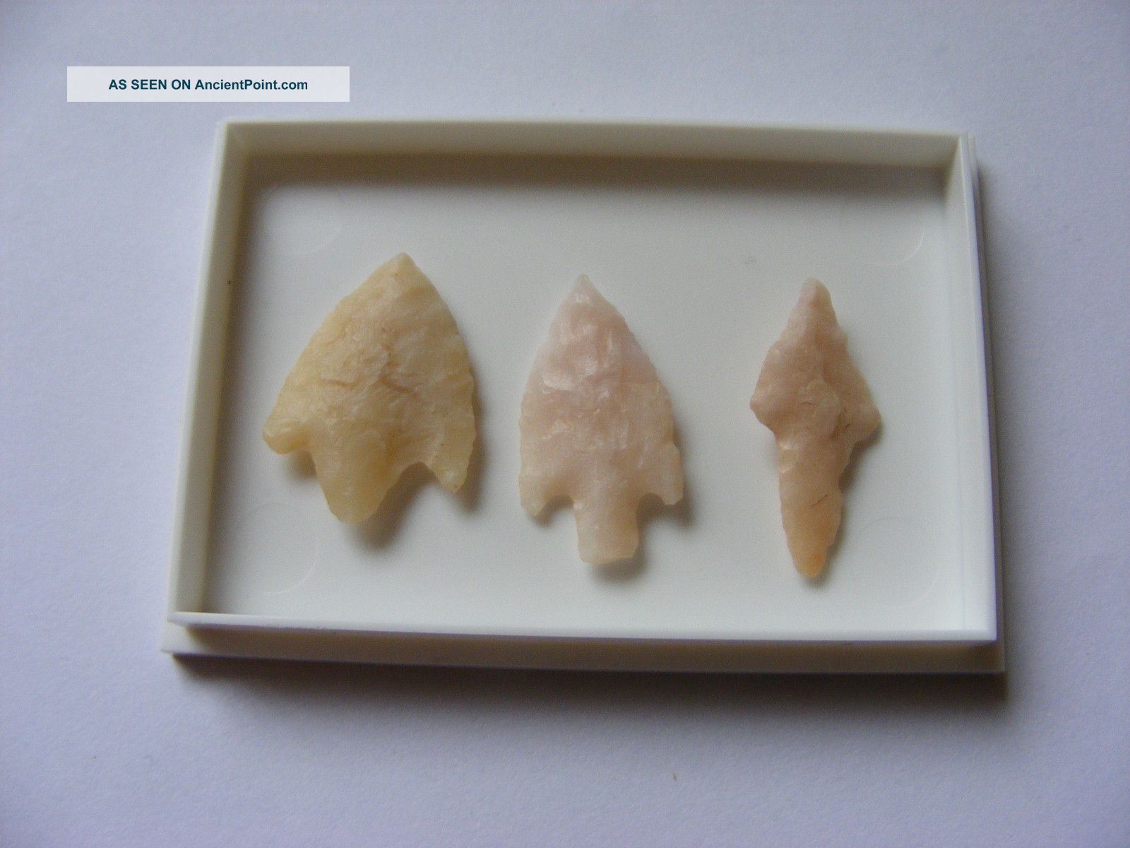 Set Of 3 Neolithic Arrowheads (6) - C3000 Bc Neolithic & Paleolithic photo