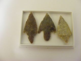 Set Of 3 Neolithic Arrowheads (5) - C3000 Bc photo