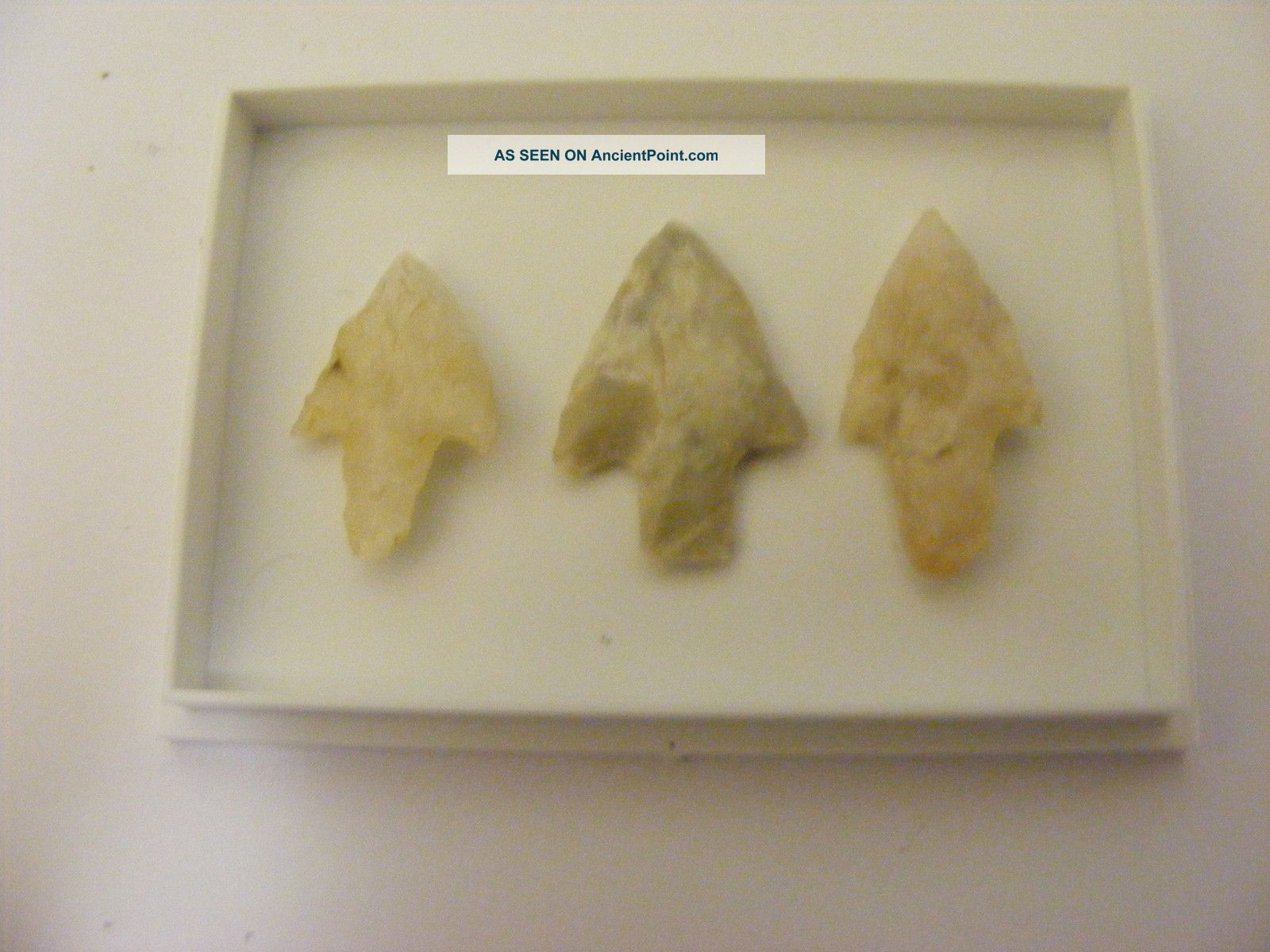Set Of 3 Neolithic Arrowheads (11) - C3000 Bc Neolithic & Paleolithic photo