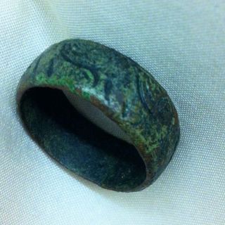 Early 18th Century Decorated Band Finger Ring photo