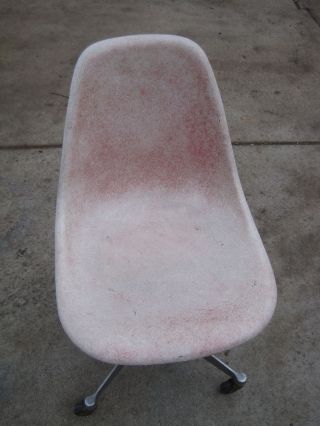 Vintage 1960 ' S Eames Herman Miller Washed Out Red Side Shell Chair photo