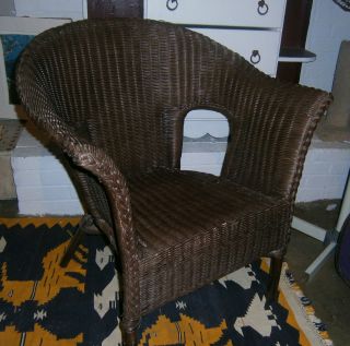 Vintage Estate Wicker Lounge Home Patio Chair Brown Rolled Rounded Arms Sturdy photo