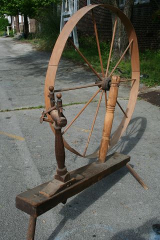 Antique Primitive Late 1700s Great Spindle Spinning Wheel 5 ' Tall Early America photo