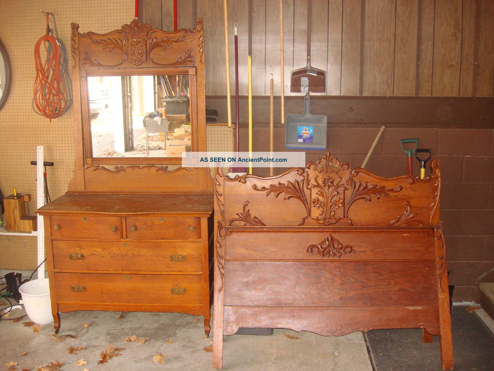 Victorian Oak Standard Bed & Dresser W Mirror Late 1800 ' S 1800-1899 photo