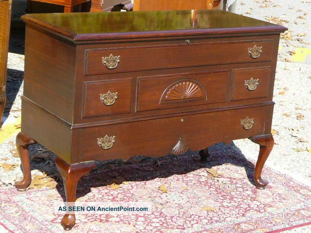Traditional Cedar & Mahogany Lane Chippendale Queen Anne Blanket Hope Chest Post-1950 photo