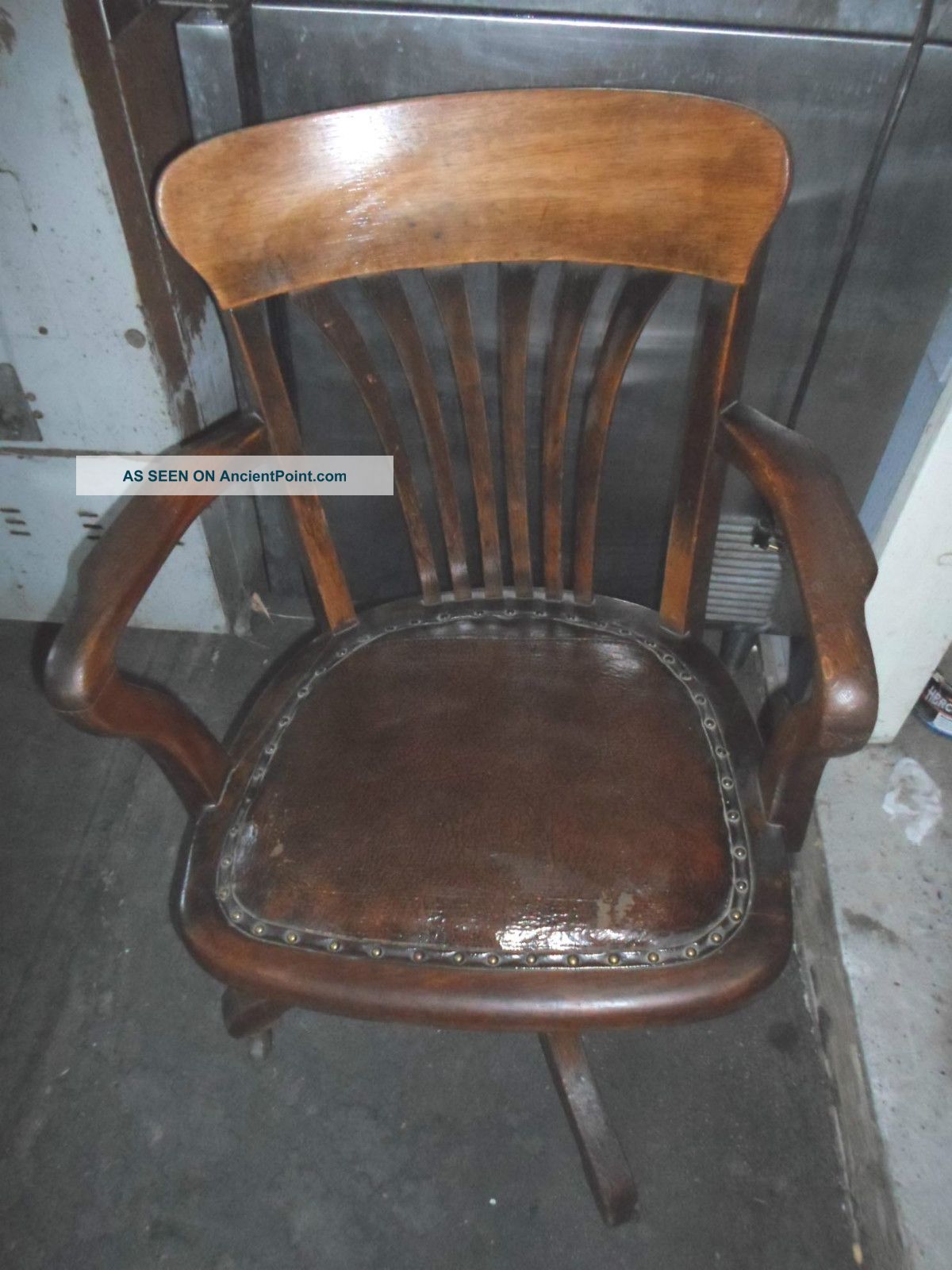 Antique Oak Office Arm Chair 1900-1950 photo