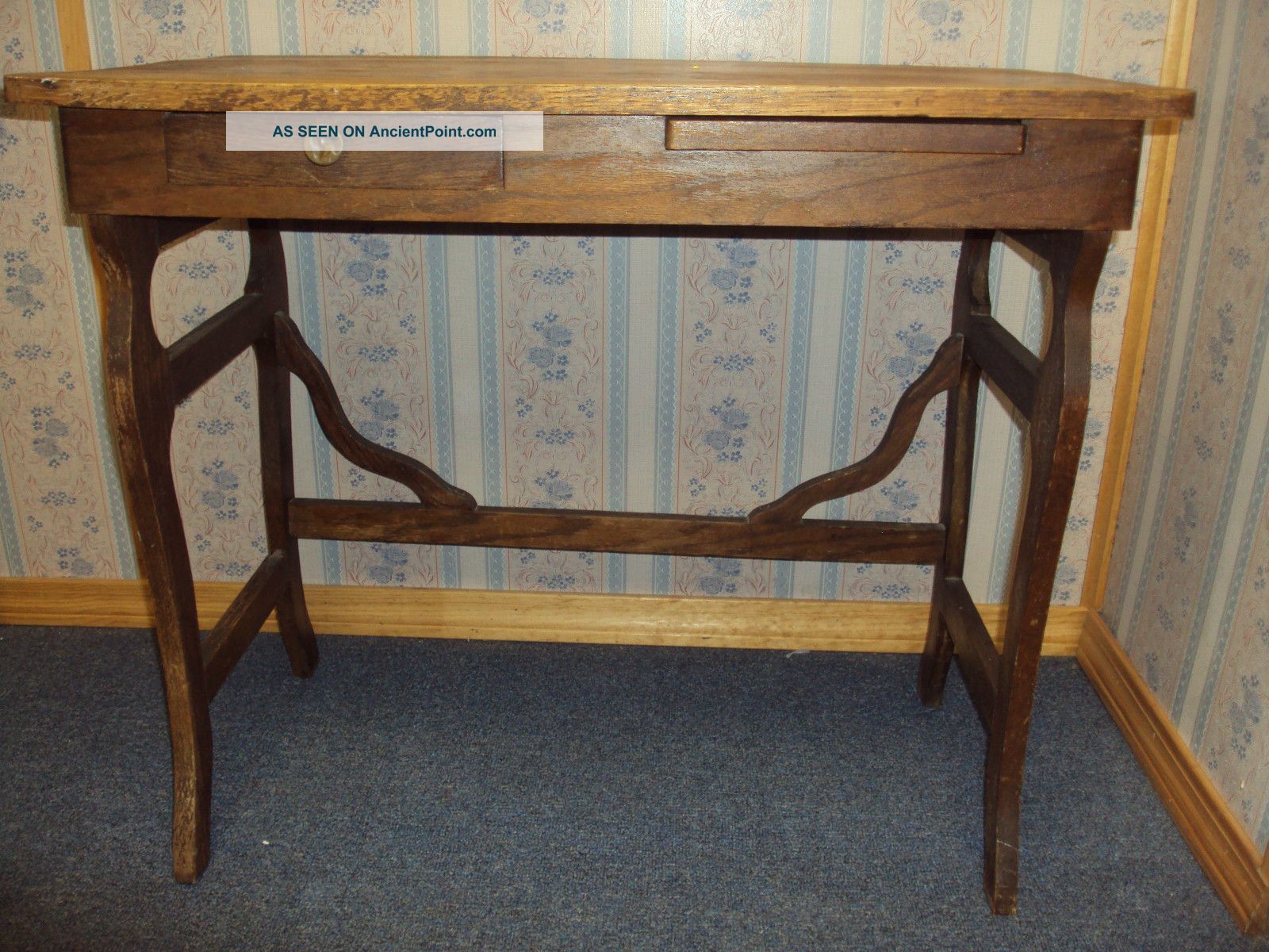Solid Oak Writing Desk For Home Or Office Or Collection In Mint Condition 1800-1899 photo