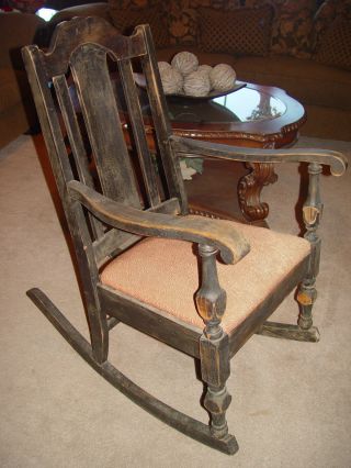 Antique Rocking Chair Pick Up Only Lancaster Ca.  93536 photo