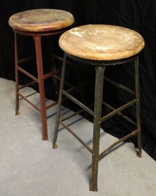 Pair Of Vintage Industrial Machine Age Shop Or Bar Stools Steel & Wood Seat Nr photo