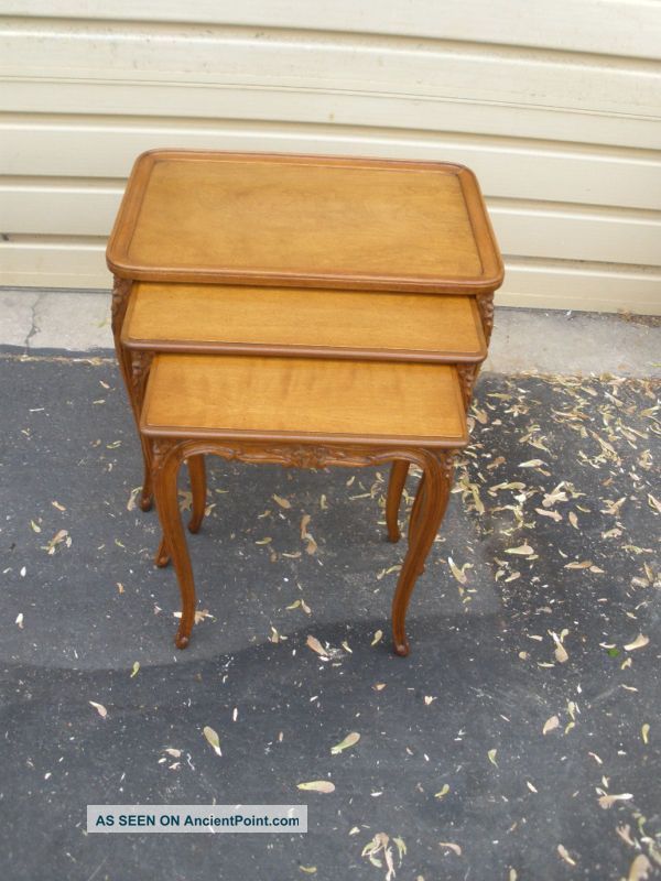 48251 Cherry Stack Nesting Table S Stand S W/ French Legs 1900-1950 photo
