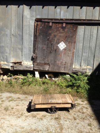 Lineberry Railroad Cart Push Cart,  Farm Table,  Coffee Table, ,  Antique photo