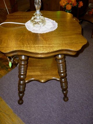 Antique Oak Table Stand Solid 1/4 Sawn Oak Parlor,  Lamp Table Refinished Usa photo