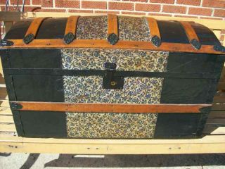 Antique (small) Dome Top Trunk W/tray photo