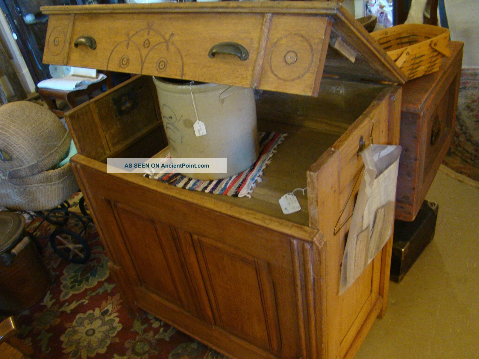 Solid Oak Storage Cabinet - Possible Grain - I Would Be Great For Fireplace Wood 1900-1950 photo
