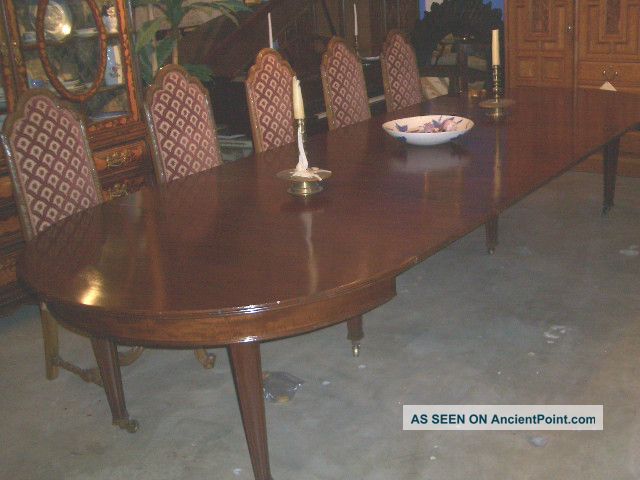 Antique Round Mahogany Dining Table Made In England Circa 1900 1900-1950 photo