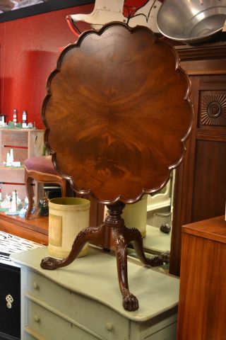 Best Mahogany Antique Tilt Top Lamp Table photo