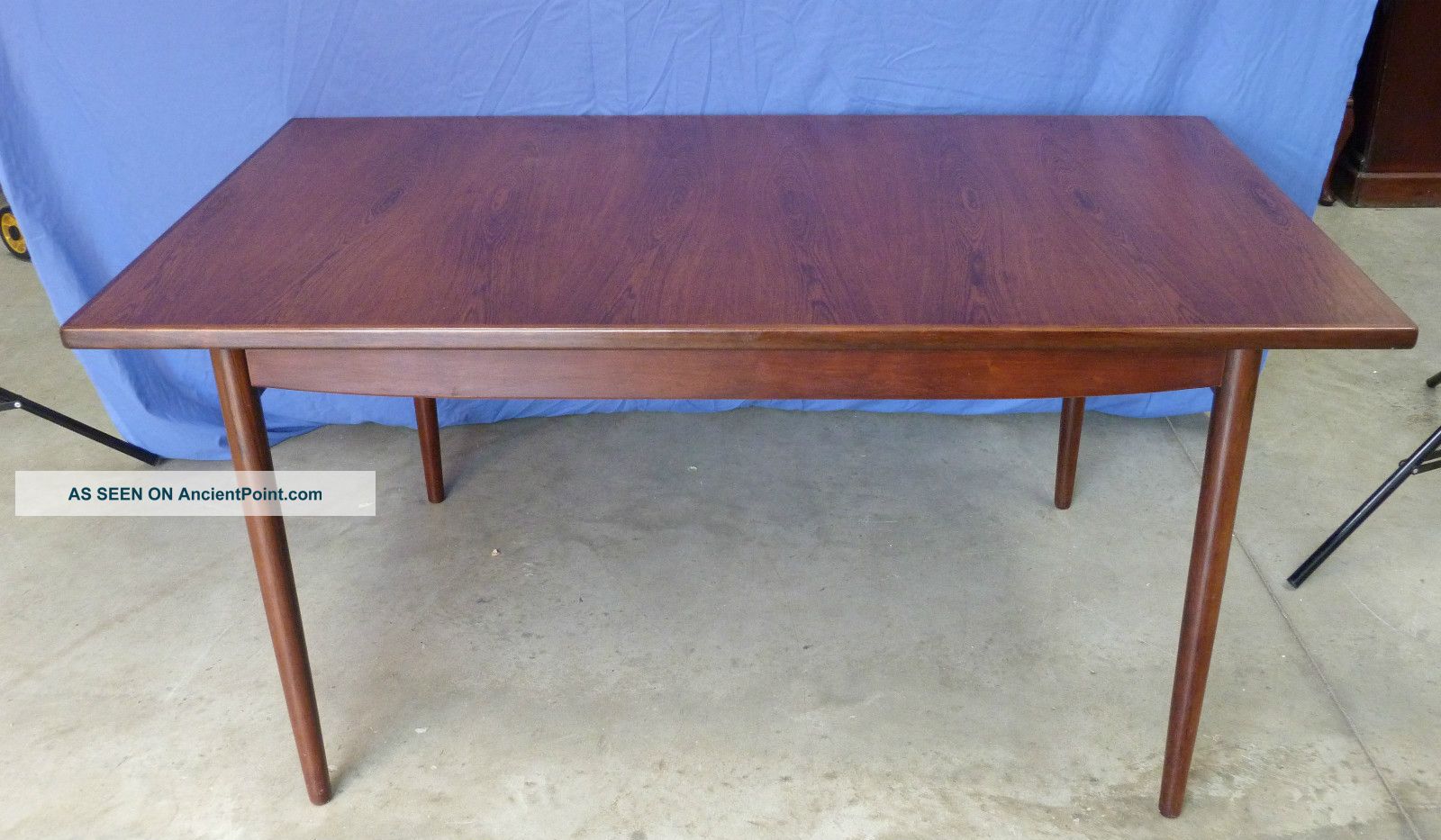 G Plan Rosewood Table With 2 Leaves 1900-1950 photo