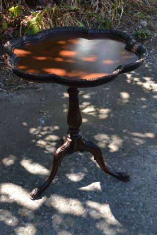 Ornate Scalloped Edge Mahogany Antique Lamp Table photo