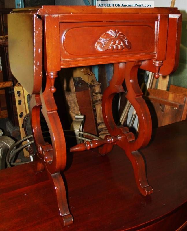 Victorian Style Dropleaf Cherry End Table Night Stand 1900-1950 photo