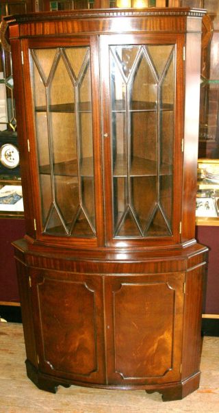 Fine English Antique Traditional Mahogany Corner Cabinet photo