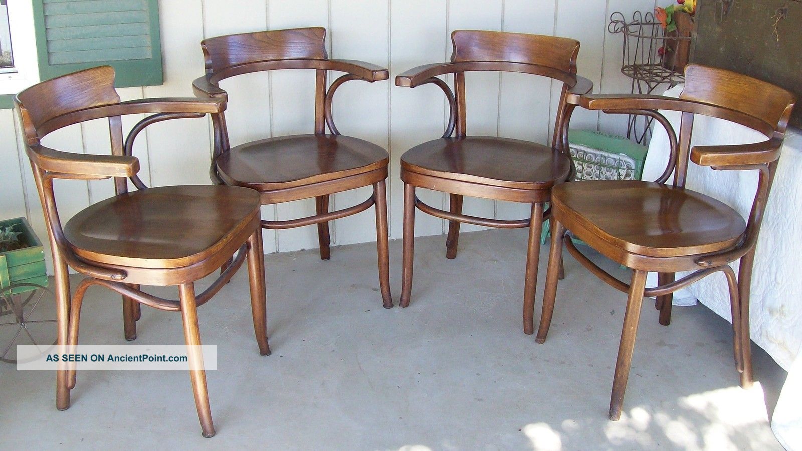 Vintage Thonet,  Kohn,  Mundus Bentwood Chairs 1922+ Matched Set Of 4 1900-1950 photo