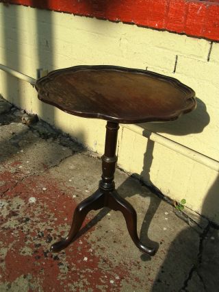 Vintage Mid - Century Queen Anne Style Tea Table With Hinged Pie Crust Top photo