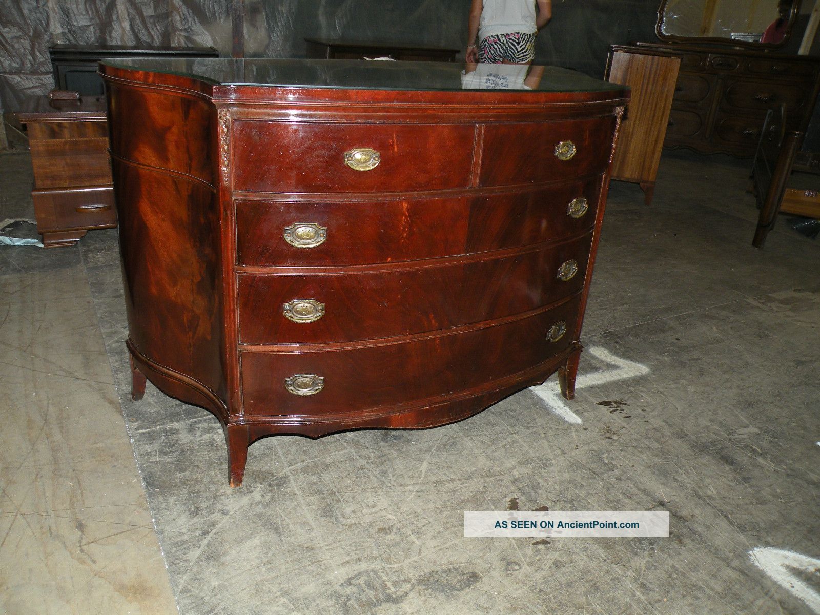 Antique Flame Mahogany Bedroom Dresser With Glass Top Furniture 1900-1950 photo