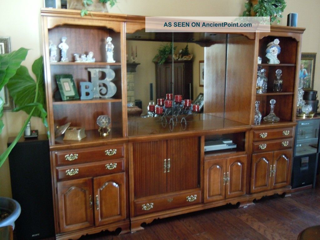 Vintage Wood Cabinet/wall Unit Post-1950 photo