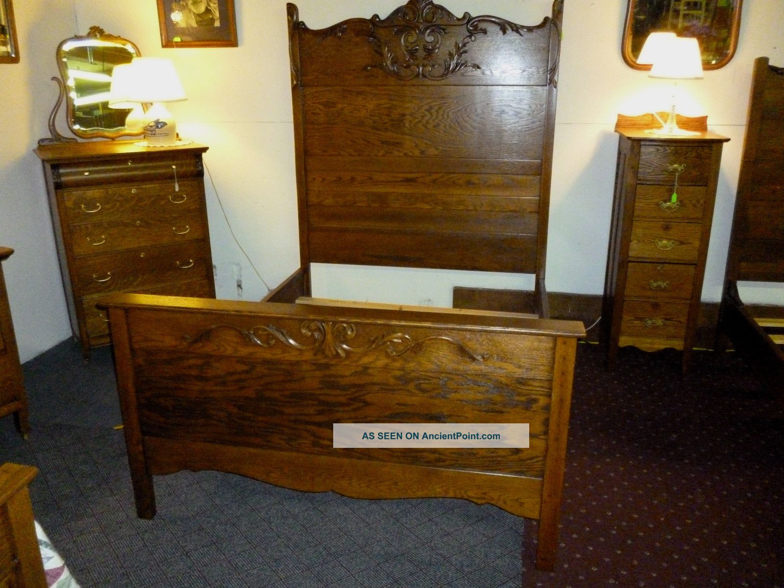 Antique Oak Bed (full Size) Ornate Carvings Refinished Made In Usa (pa. ) 1900-1950 photo