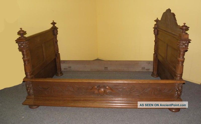French Hunt Day Bed Wall Bed 1800-1899 photo