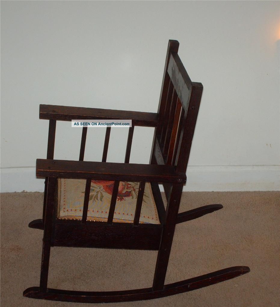 Antique Mission Oak Arts And Crafts Child ' S Rocker Sturdy 1900-1950 photo
