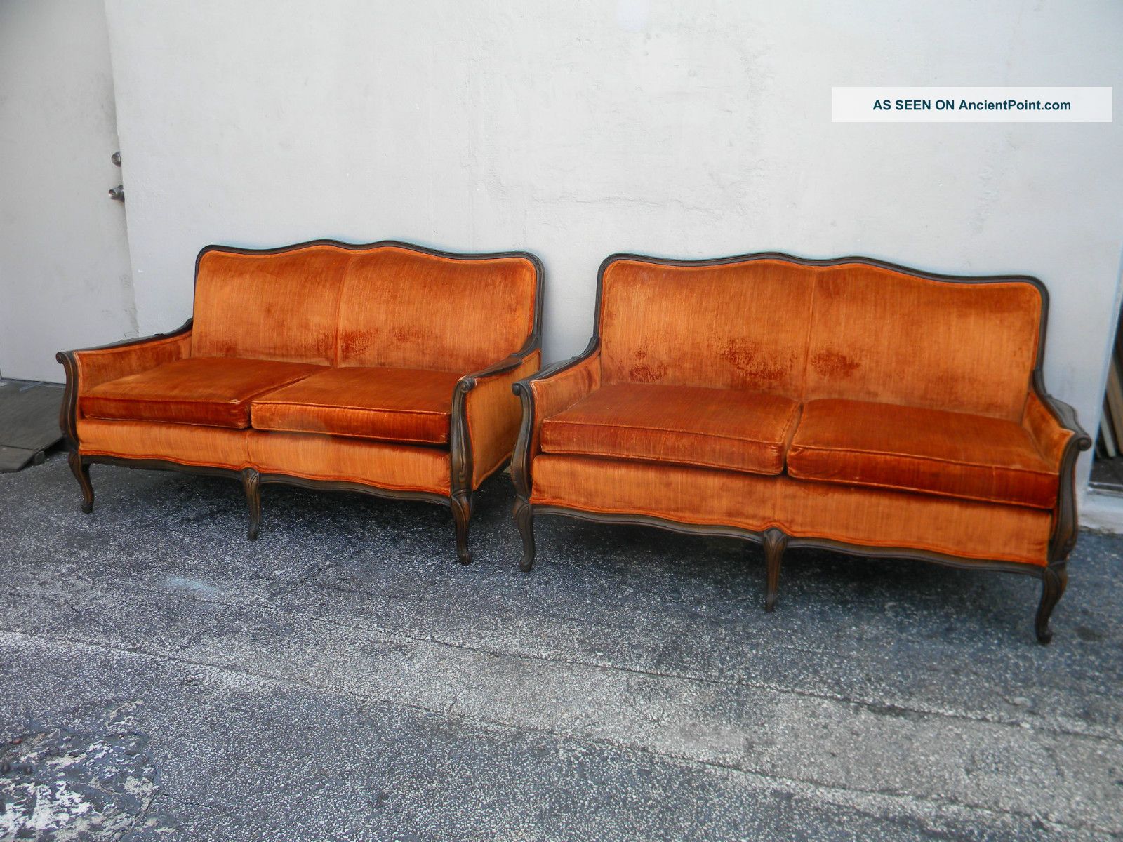 Pair Of Vintage French Love Seats 2511 Post-1950 photo
