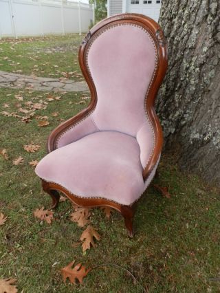 Gorgeous Rose Colored Victorian Slipper Chair W/carved Detail photo