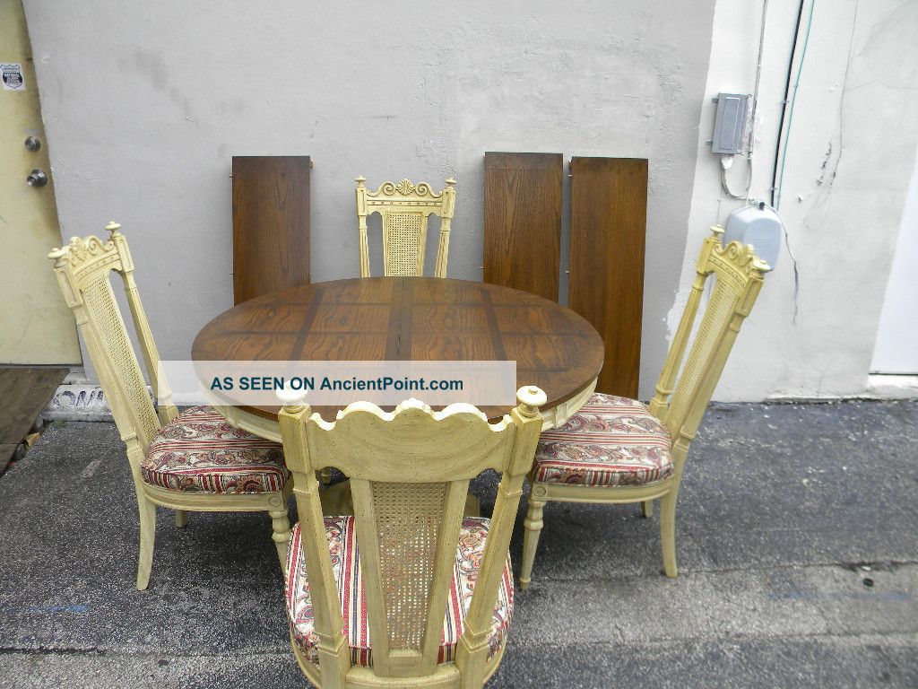 Oak Dining Painted Table With 4 Chairs & 3 Leaves 1386 Post-1950 photo