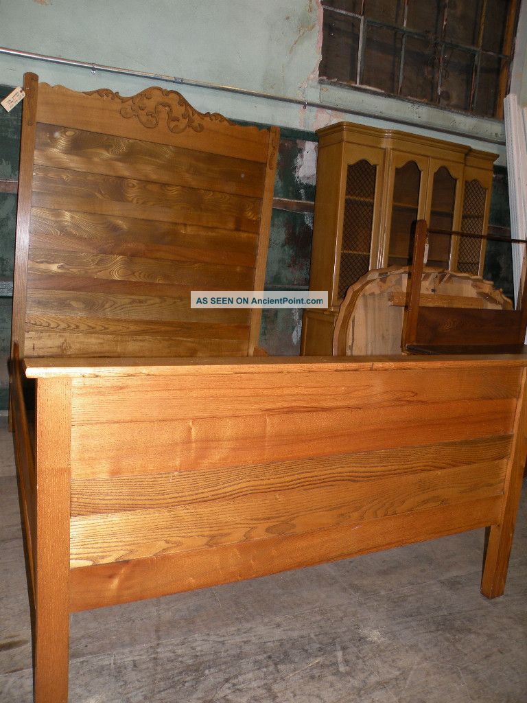 Antique Bedroom Furniture Oak Highback Full Queen Bed 1900-1950 photo