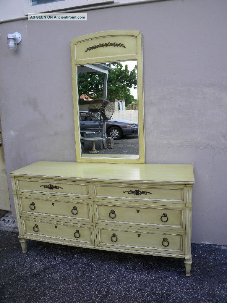 French Dresser With Mirror By White 1509 Post-1950 photo