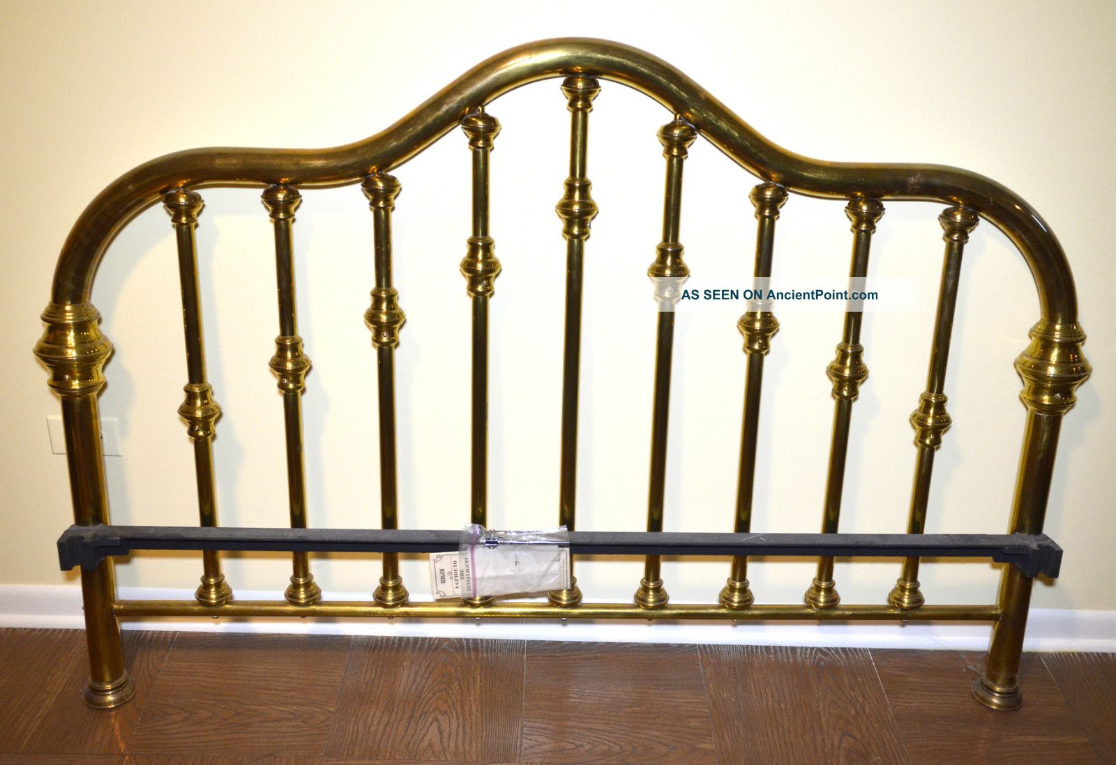 Classic Designed Brass Bed Made By Brass Beds Of Virginia Model B110 Post-1950 photo