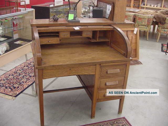 Vintage Oak Roll Top Desk 1900-1950 photo