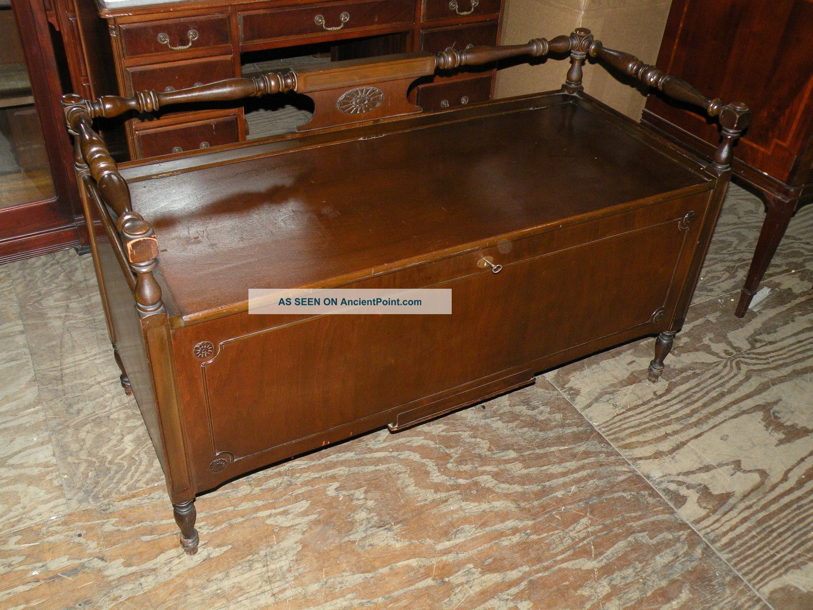 Bedroom Storage Chest Trunk