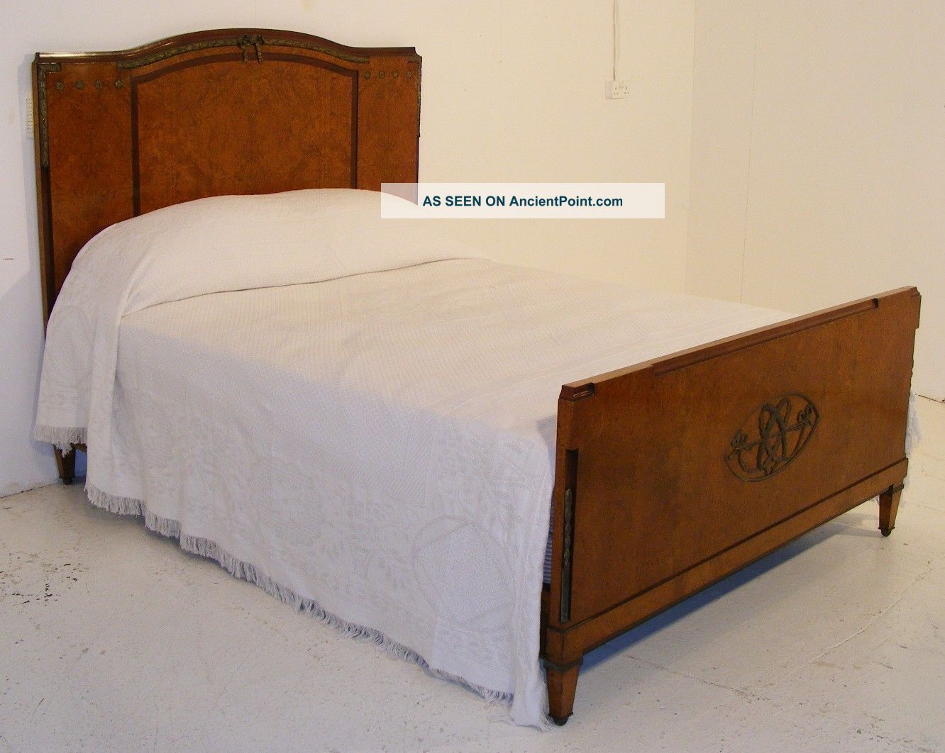 Good Quality Antique Burr Walnut Art Deco 5ft Bed With New Base & Mattress 1900-1950 photo