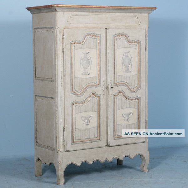 Captivating Antique French Armoire W/gold/white C1920 ' S Capital Legs 1900-1950 photo