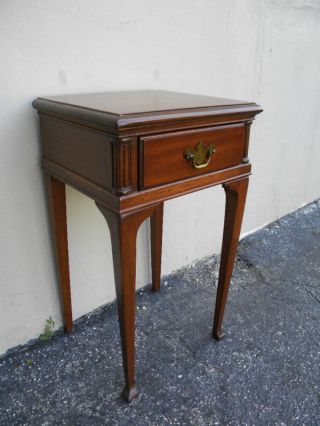 Mahogany Night Table With A Drawer 1021 photo