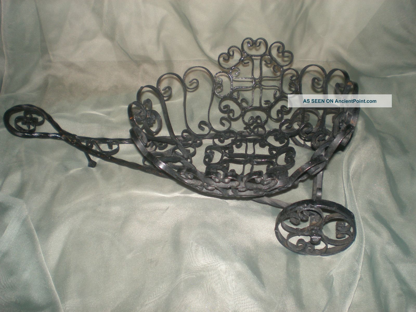 Vtg Wrought Iron Black Spanish Mediterranean Style Plant Basket Cart Spain Metalware photo