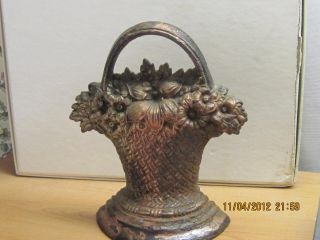 Antique Bronze Bradley Hubbard Cast Iron Garden Basket Art Statue Doorstop 8.  5 