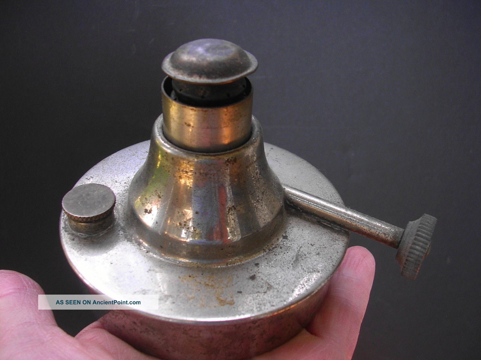 http://ancientpoint.com/imgs/a/e/n/v/u/cute_antique_copper_sternau_coffee_maker_pot_mini_samovar_converted_to_lamp_5_lgw.jpg