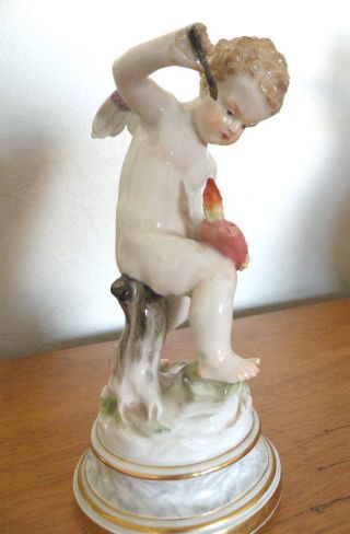 Antique Meissen Germany Cherub Putti With Heart And Arrow Crossed Swords No Res photo