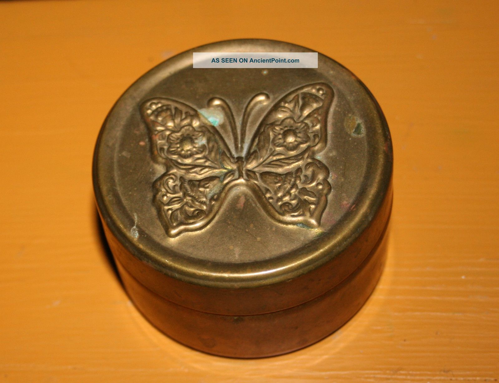 Brass Or Copper Trinket Box Snuff Tobacco Stamps Butterfly Grt Patina Vtg Metalware photo