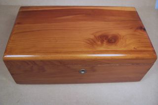 Vintage Lane Cedar Chest Salesman Sample Wooden Trinket Box - Hartford,  Conn.  Ct photo